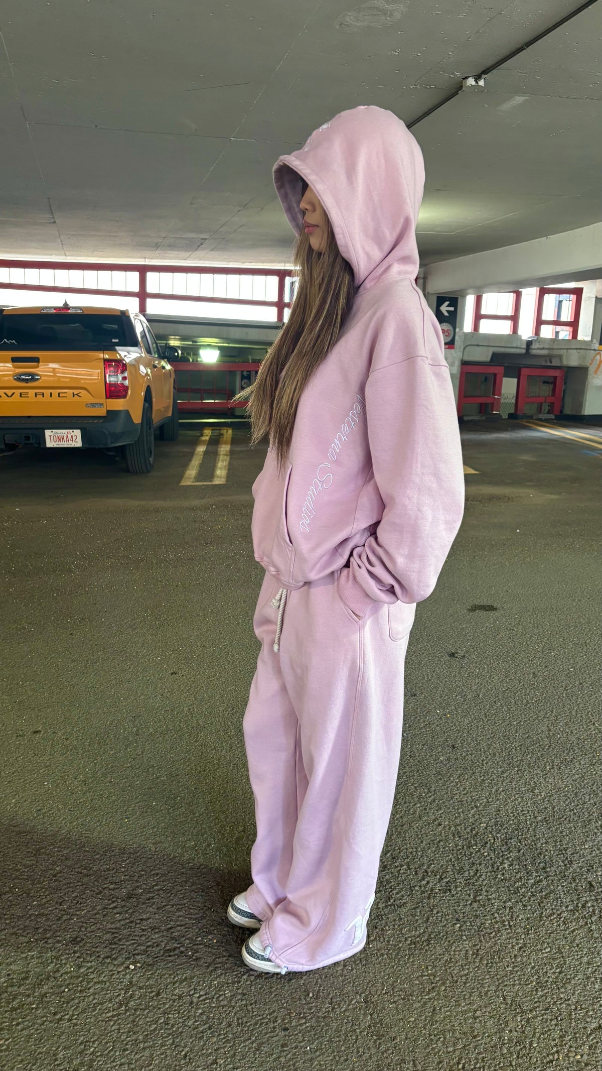 SNCTFYD SWEATPANTS - SAKURA